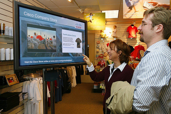 http://www.entechmedia.com Digital signage, background music, paging/announcements and Video Walls.
